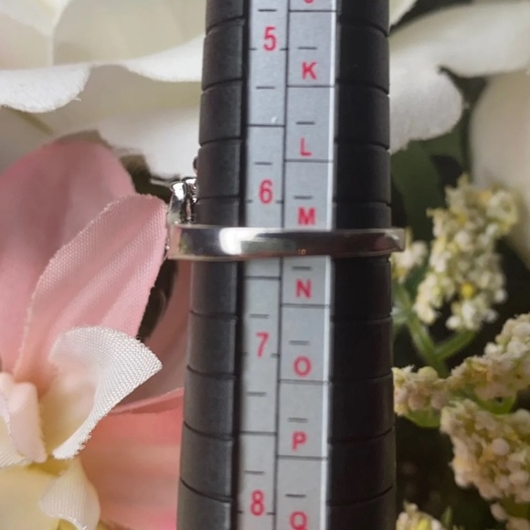 925 sterling silver/cz diamond princess crown ring - Picture 5 of 7